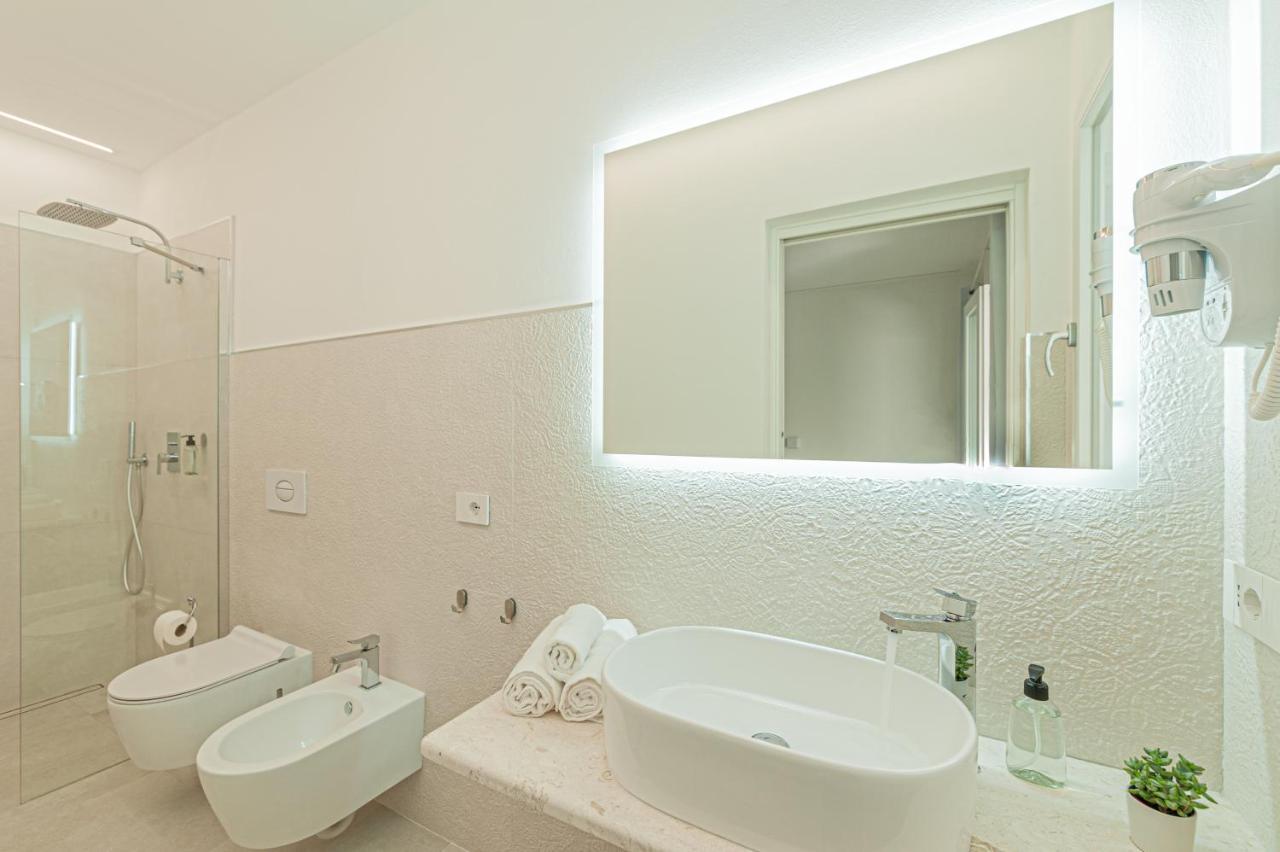 Lux B&Beach Sardvs Castelsardo Exteriör bild